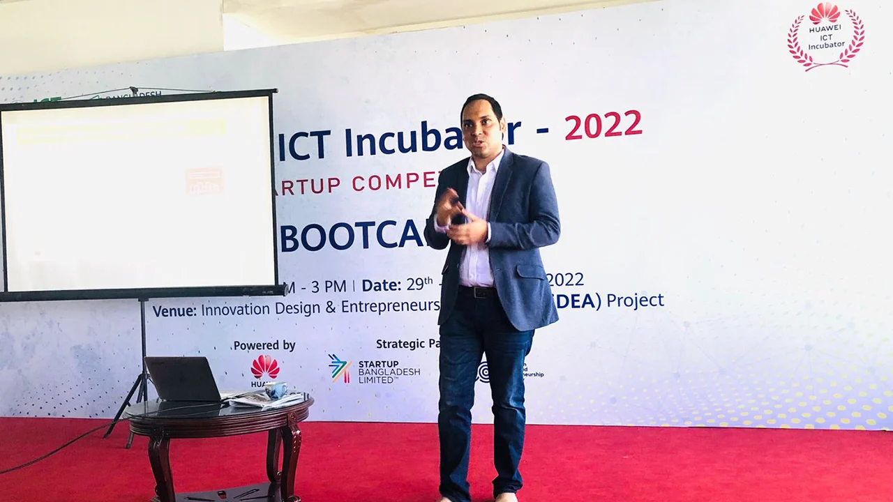 Bijon Islam Teaches Startup Financials at Huawei-iDEA ICT Incubator Bootcamp