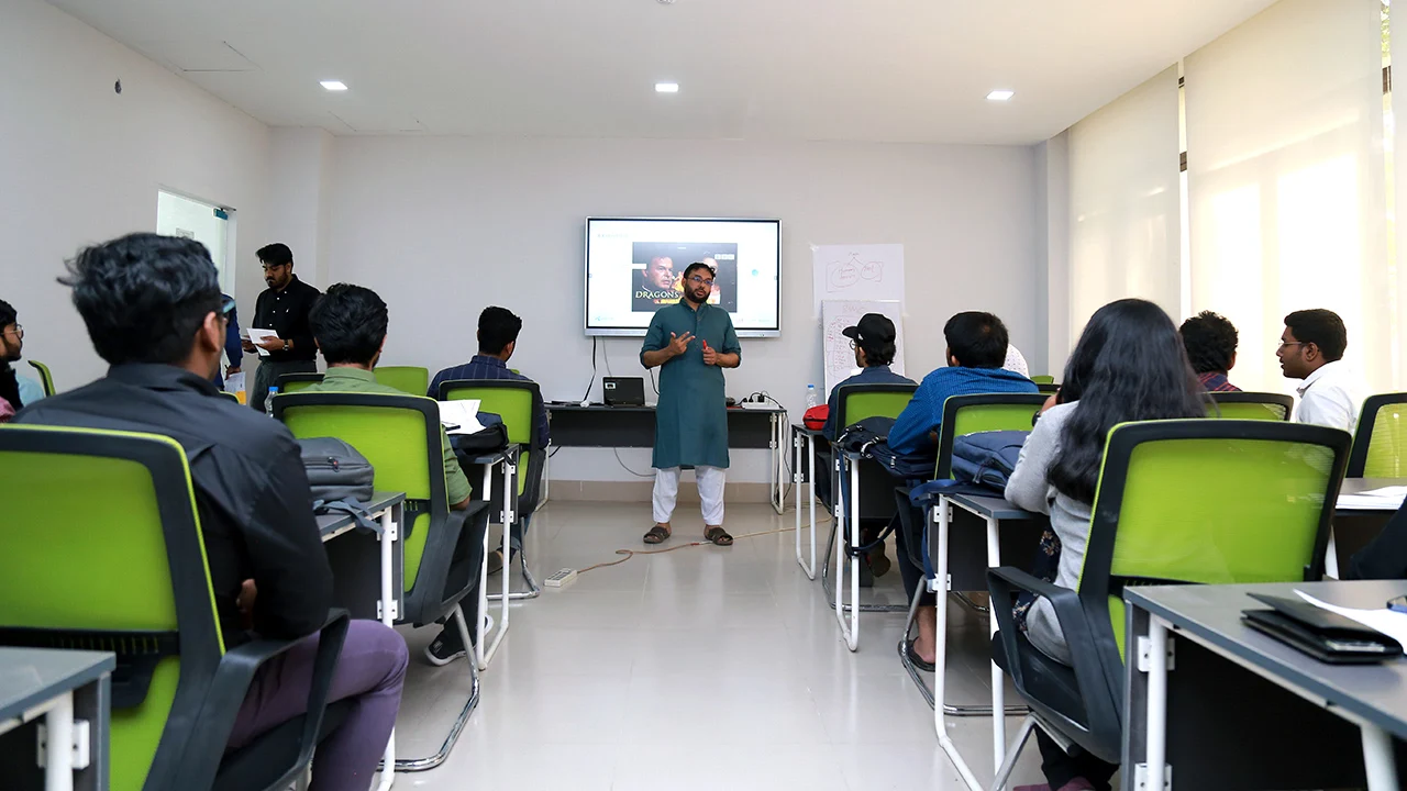Grameenphone Accelerator 3.0 Conducts Regional Design Thinking Bootcamp in Khulna